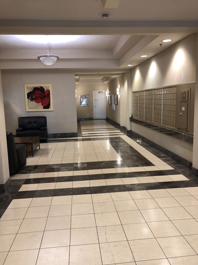 Foto del edificio - 988 Franklin St