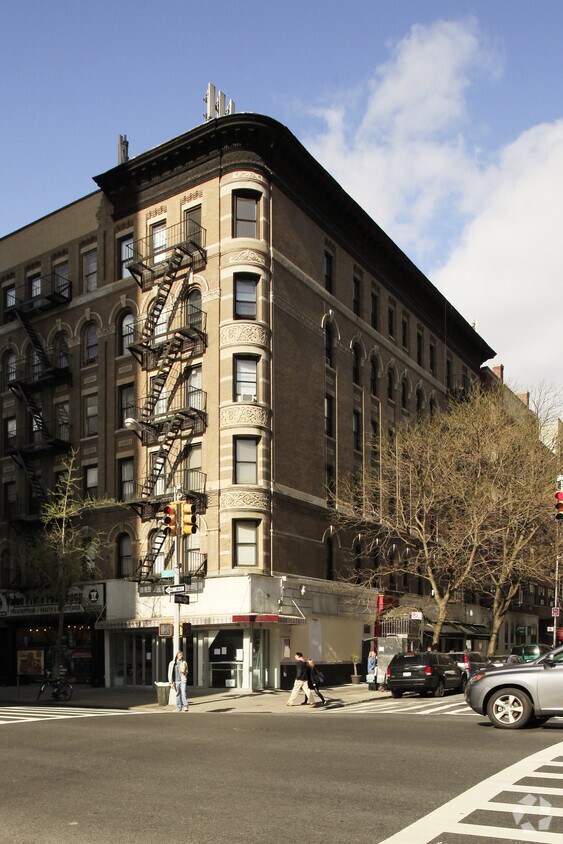 Primary Photo - 1477 Second Ave
