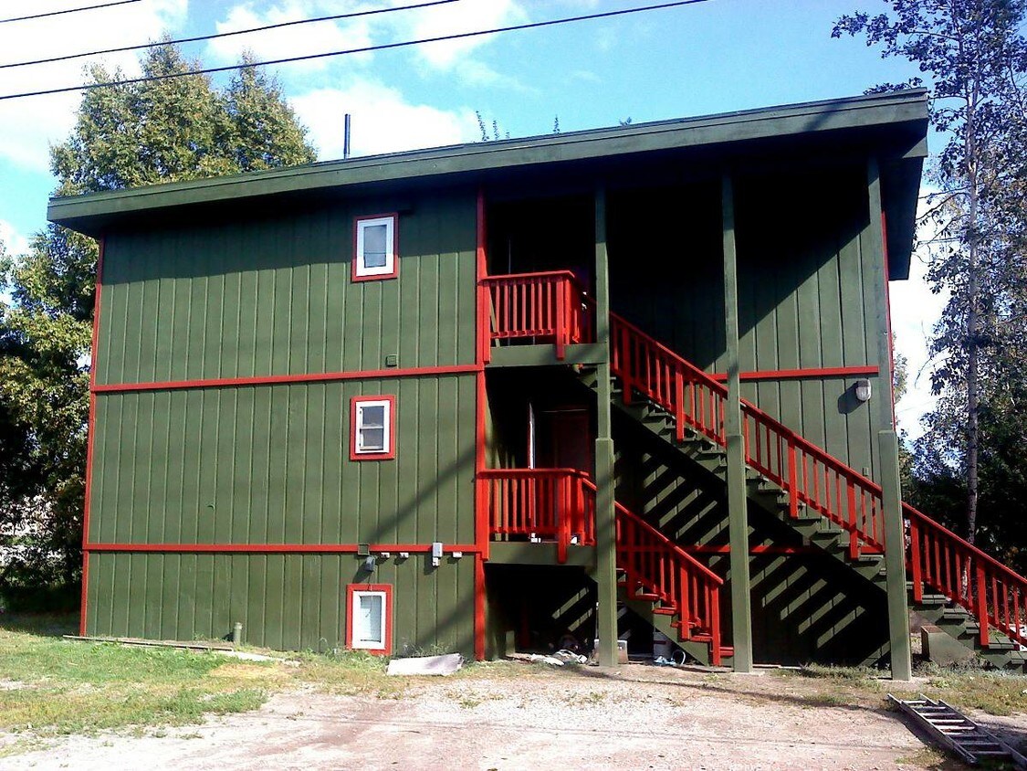 Exterior - 1324 2nd Ave
