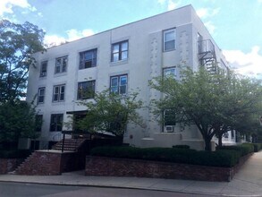 Building Photo - 198 Allston St