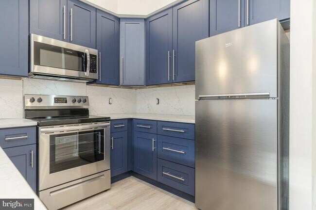Foto del edificio - 4550 Mitchell St