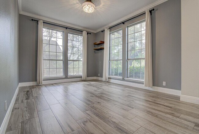 Foto del edificio - 6203 Spicebrush Cove