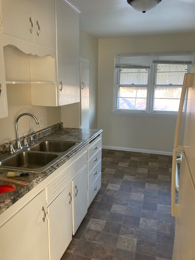 Building Photo - 4210 N 52nd St
