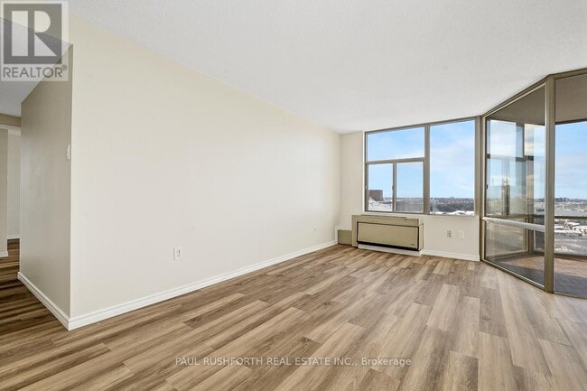 Building Photo - 2759 Carousel Crescent