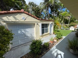 Foto del edificio - 1018 W 47th St