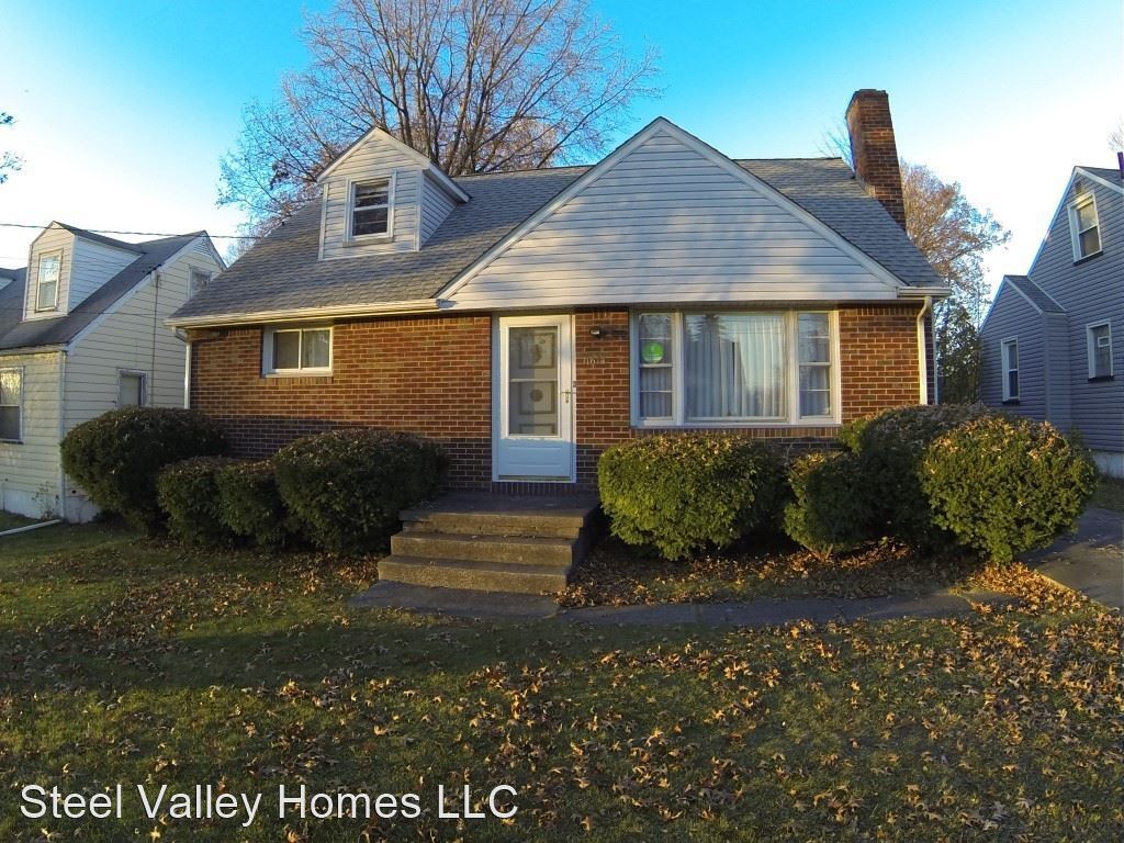 2 br, 1 bath House 1614 Meadowbrook House Rental in Youngstown, OH