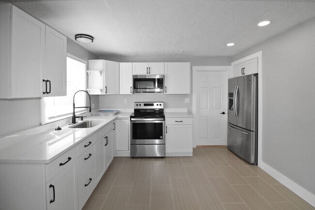 Foto del edificio - Nokomis Annual Home for Rent