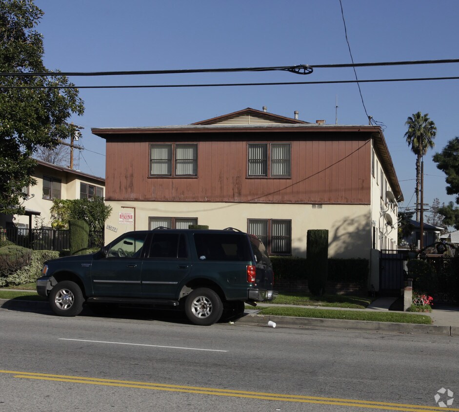 Foto del edificio - 6022 Fulton Ave