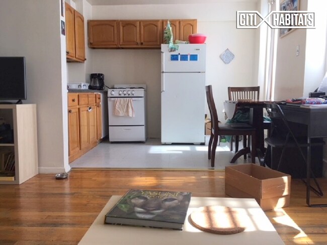 Foto del edificio - 9410 60th Ave