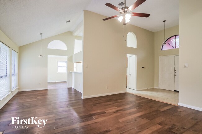 Building Photo - 1055 Margate Dr