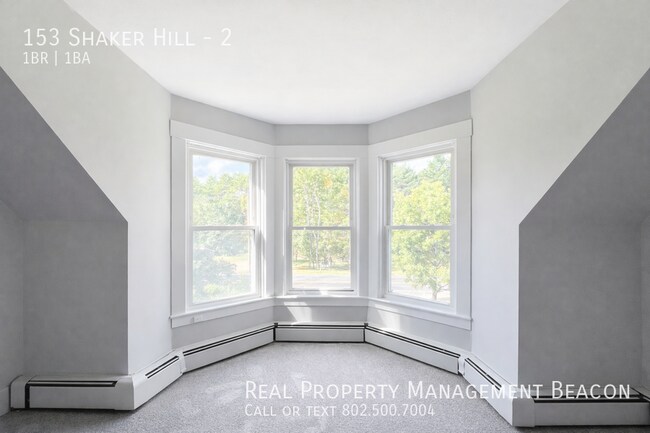 Foto del edificio - 153 Shaker Hill Rd