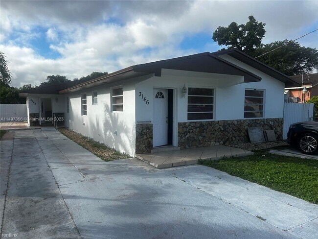 Building Photo - 3 br, 2 bath House - 3144 NW 33rd St # 2