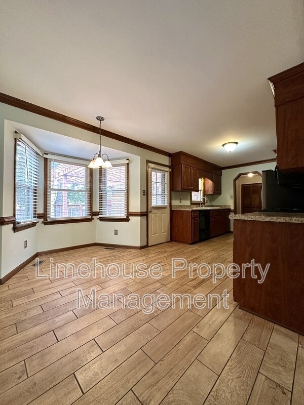 Foto del edificio - 4033 Kalona Rd