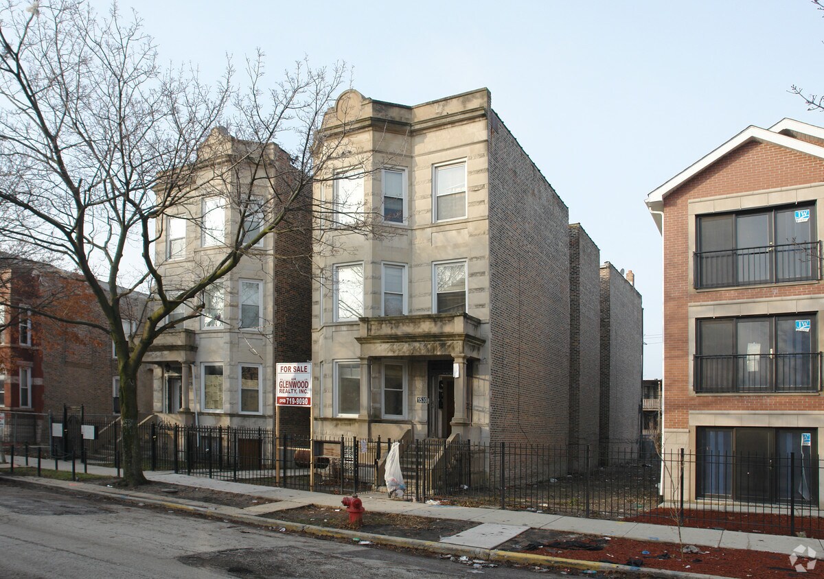 Primary Photo - 1530 S Trumbull Ave
