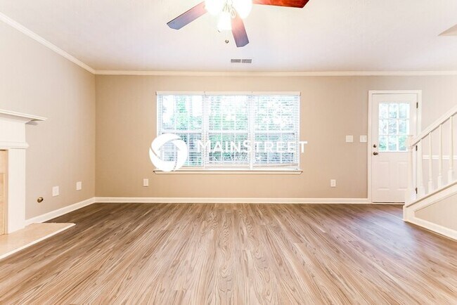 Foto del edificio - 3 Bedroom Pet-Friendly Home in Riverdale, GA with Main Street Renewal