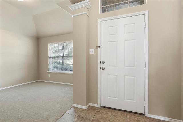 Foto del edificio - 5121 Blackwood Dr