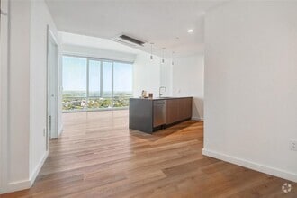 Building Photo - 50 Clinton Pl