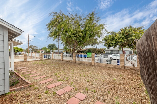 Building Photo - 7610 Lansing Dr