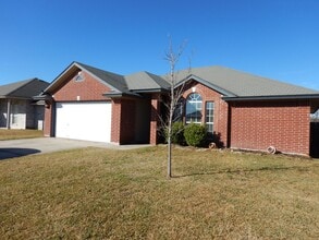 Building Photo - 3501 Dorothy Jane Dr
