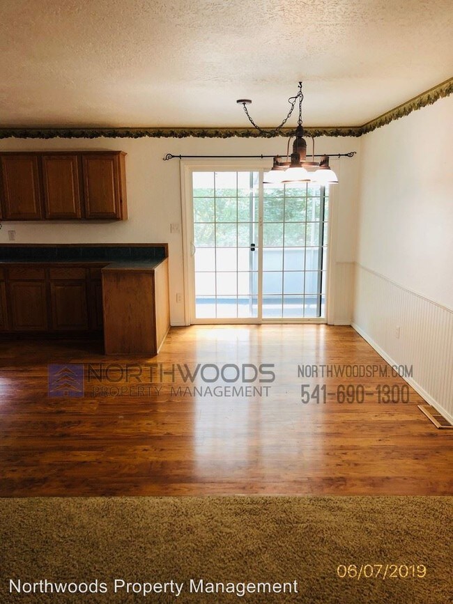 Foto del edificio - 3 br, 2 bath House - 1804 Southside Rd