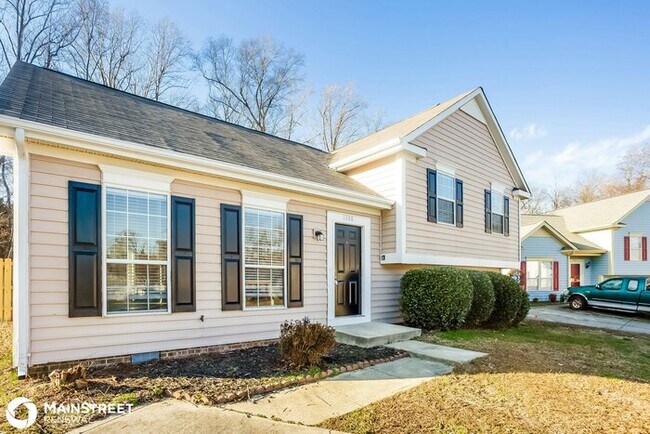 Foto del edificio - 1500 Jeffrey Bryan Dr, Charlotte, NC 28213