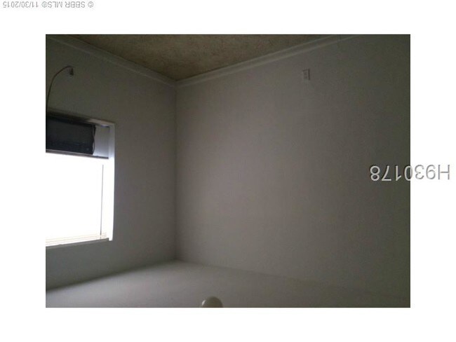 Foto del edificio - 6317 SW 18th St