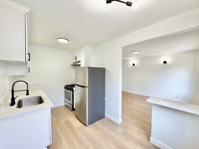 Foto del edificio - 6021 11th Ave