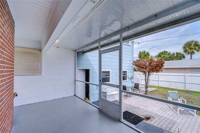 Foto del edificio - 5737 Shore Blvd S