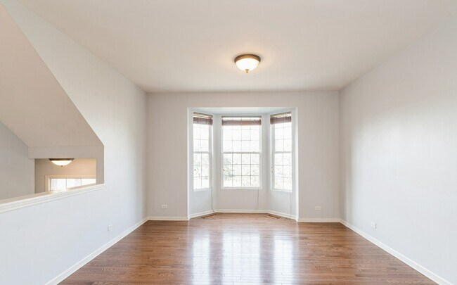 Foto del edificio - 366 Station Park Cir