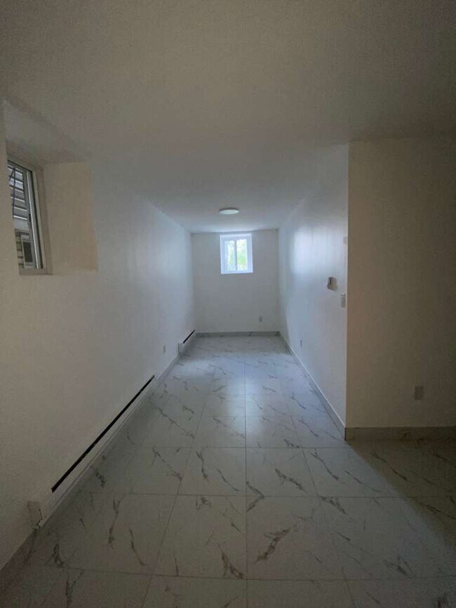 Foto del edificio - 25 Riverview Pl