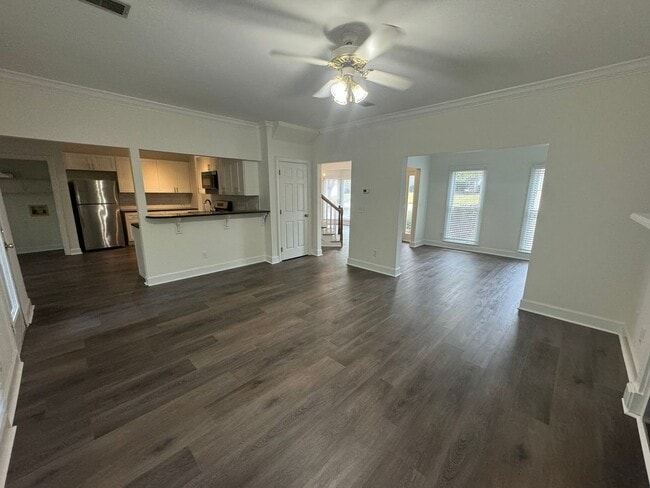 Building Photo - Updated House in Hampton Park!