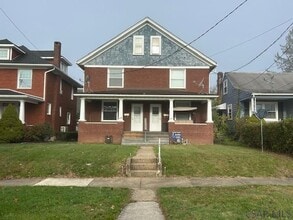 Building Photo - 828 Carnegie Ave