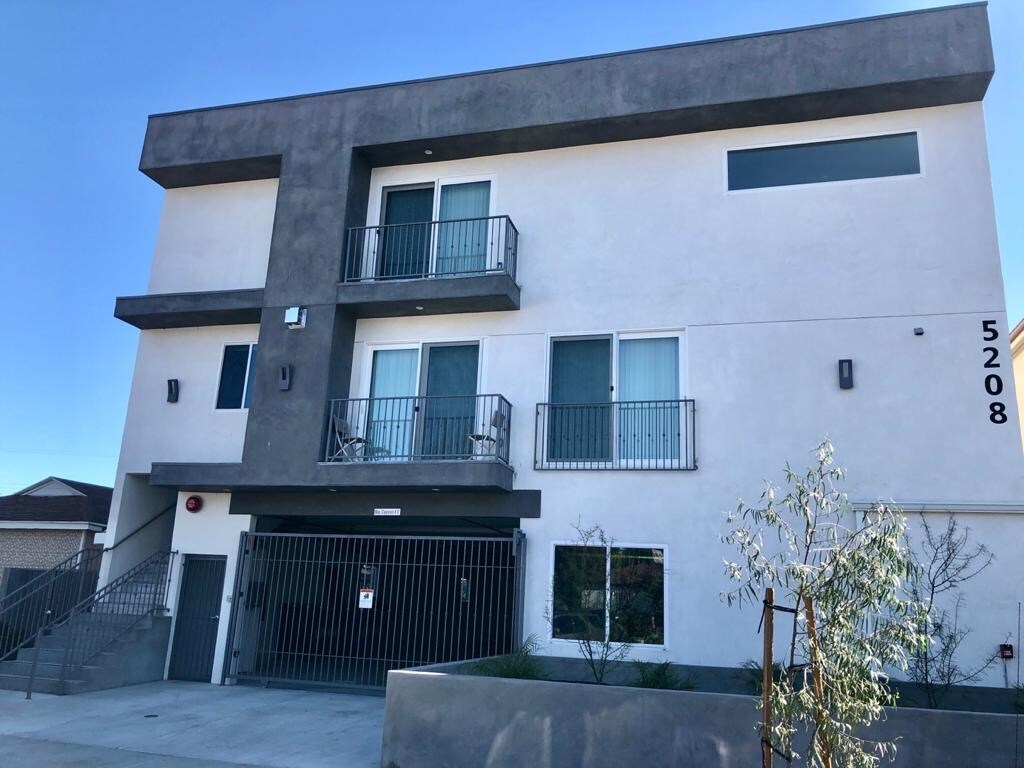 Foto principal - 5208 Lemona Ave
