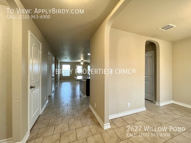 Building Photo - "Stunning 5-Bedroom Home with Granite Coun...