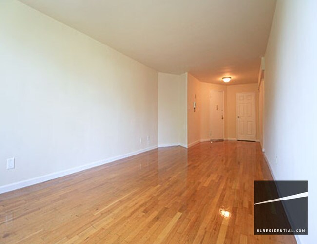 Foto del edificio - 10250 62nd Rd