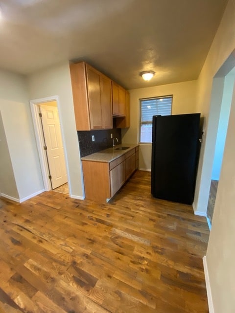 Kitchen with granite countertop - 5024 Chippewa St
