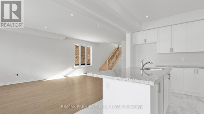 Building Photo - 8 Valleybrook Rd