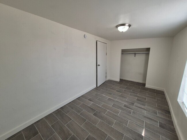 Foto del edificio - 383 S 7th Ave