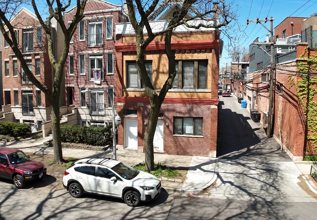 Building Photo - 1014 W George St