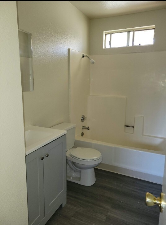 Foto principal - 15523 Barranca Way