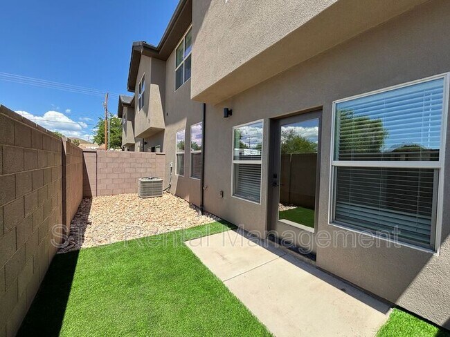 Building Photo - 73 N 520 W