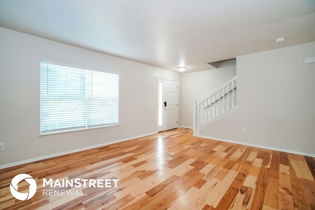 Foto del edificio - 180 Cherry Tree Ln