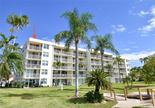 Foto del edificio - 6021 Bahia Del Mar Cir N