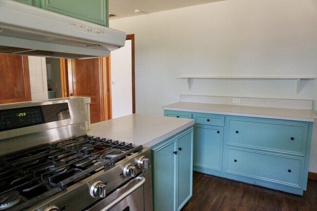 Foto del edificio - 2516 Briarwood Ln