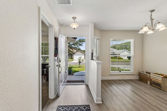 Building Photo - 87096 Farnsworth Ln