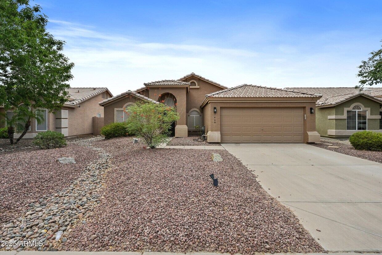 Foto principal - 1449 S Monterey St