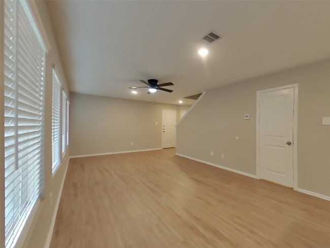 Building Photo - 3023 Twisted Myrtle Dr