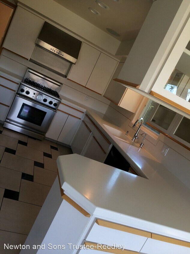 Foto principal - 9234 S Alta Ave