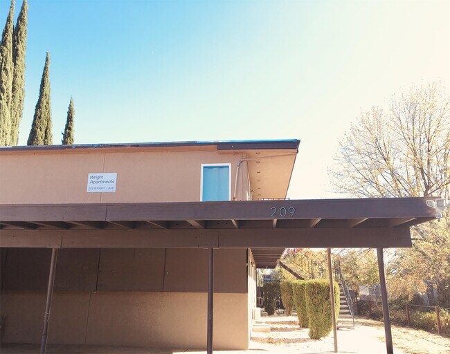 Foto del edificio - 209 Wright Ln