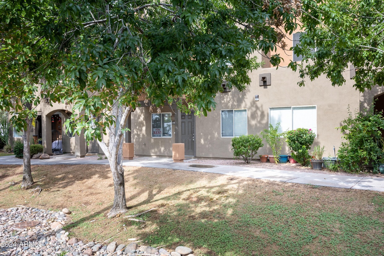 Foto principal - 1718 W Colter St